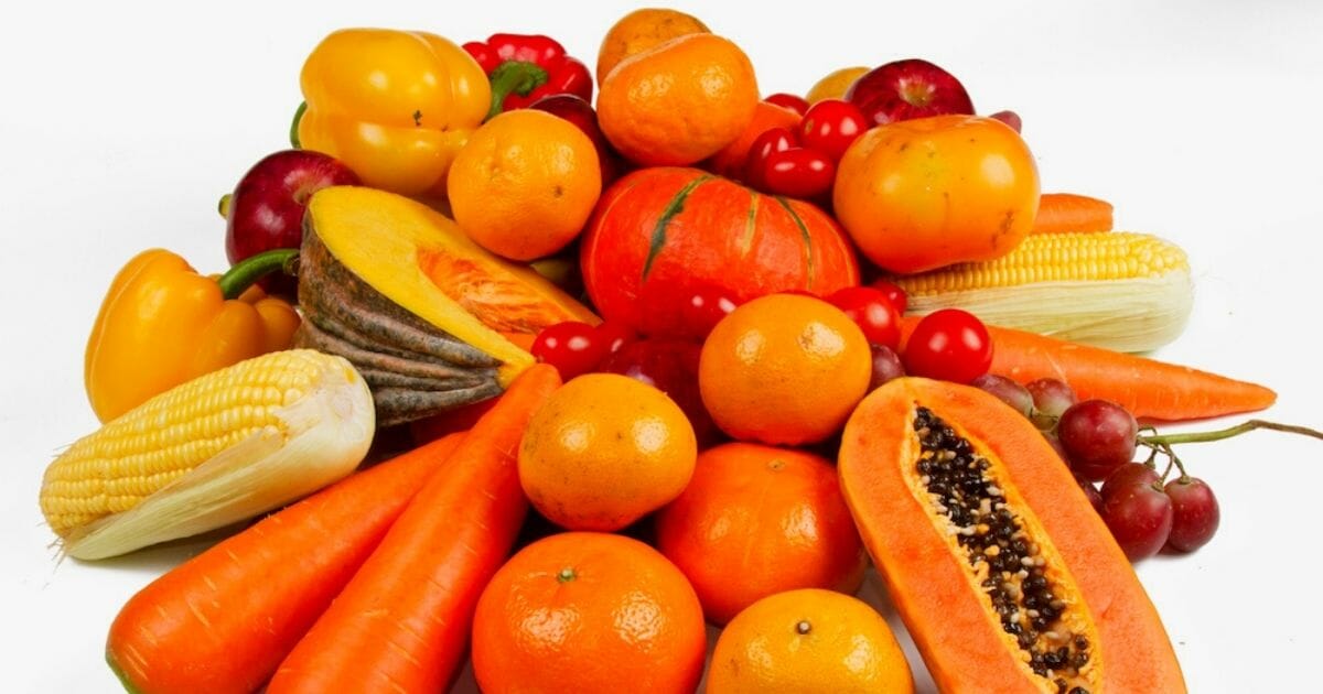 quale vitamine stimola l'abbronzatura